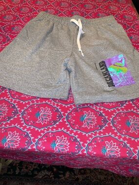 NWOT Mens Bowery Supply Co. Sweat Shorts, Grey.  Sz M.